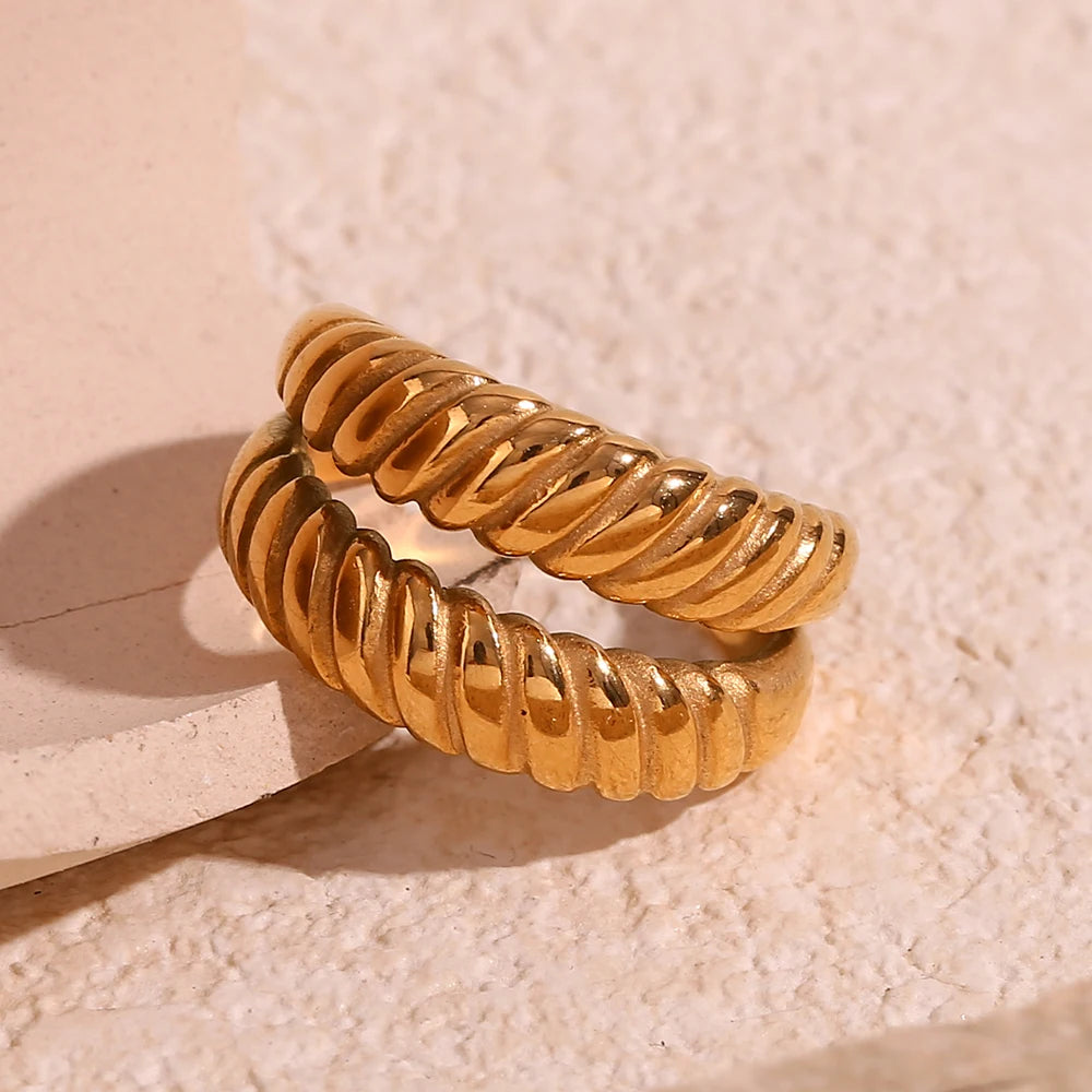 Double Layer Croissant Ring