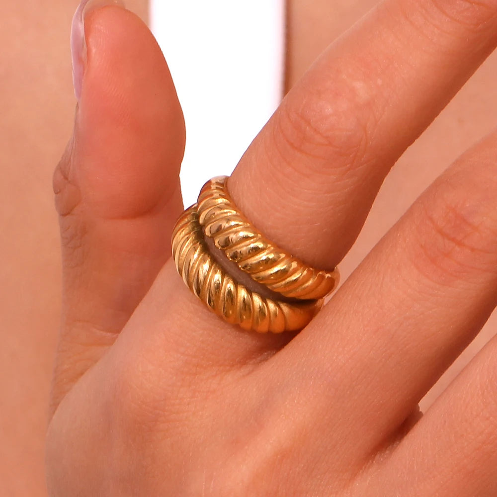 Double Layer Croissant Ring