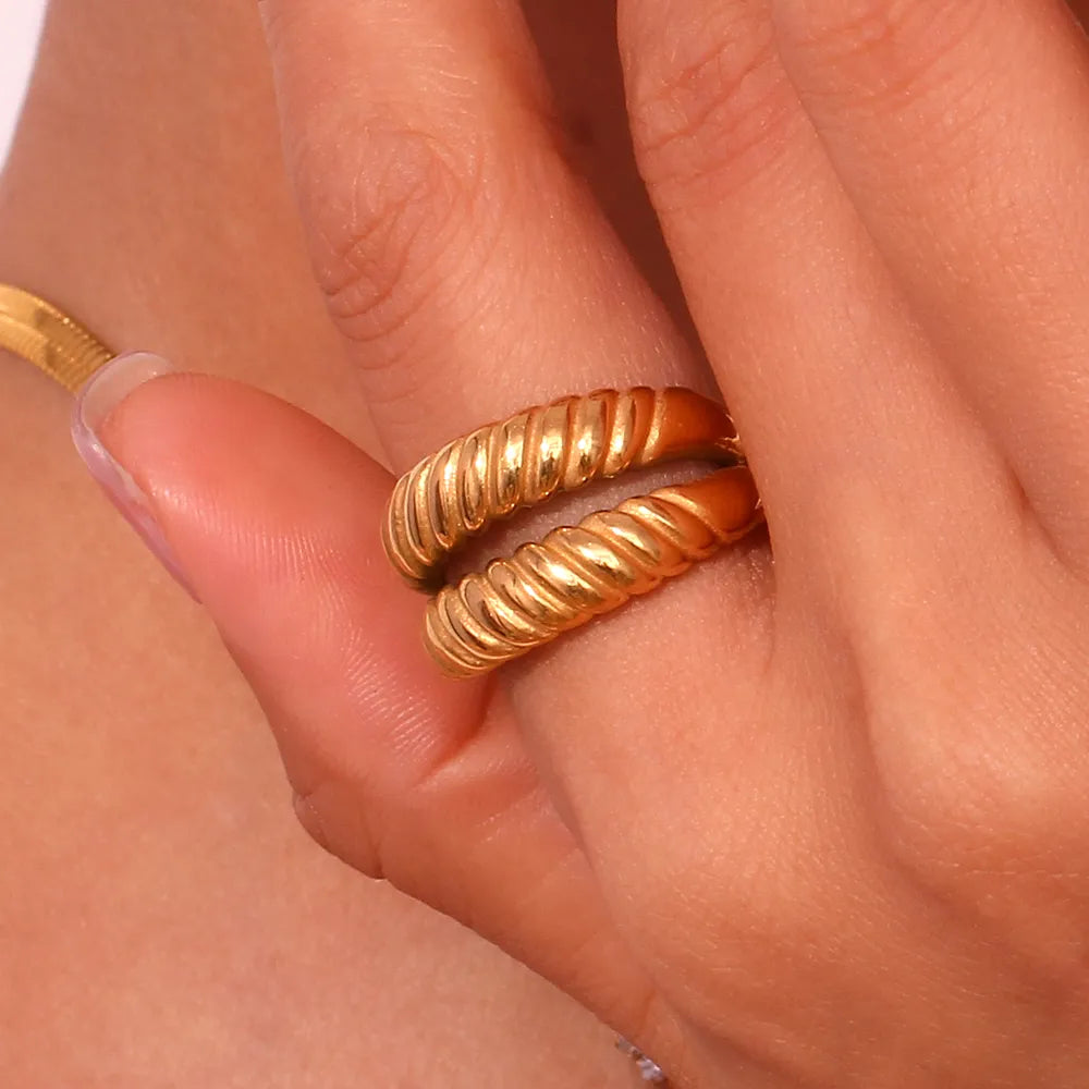 Double Layer Croissant Ring